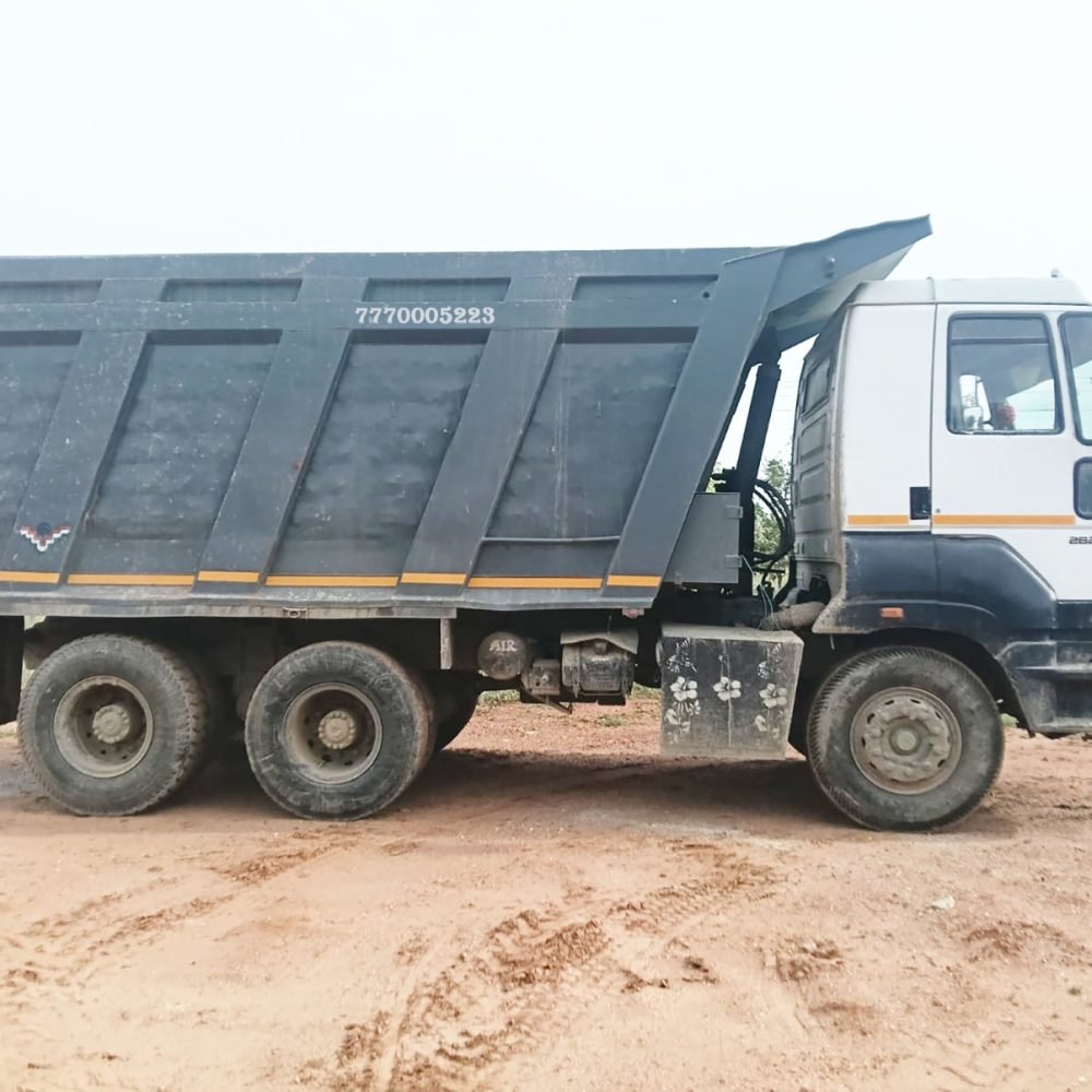 2021-ashok-leyland-short-chassis-10-wheel-7-unit-body-tipper-2021-model-trichy-tamil-nadu-2