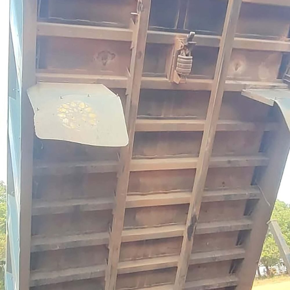 #tipper_10wheel_ashokleyland_UE2820_2020_model__tipper_for_sale_Thanjavur_Tamilnadu_09